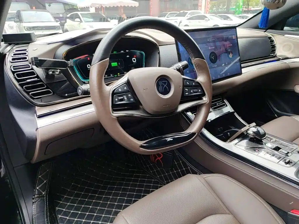 BYD Han — миниатюра 6