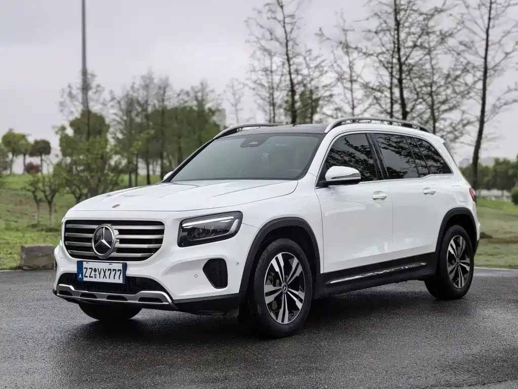 Mercedes-Benz GLB 2024