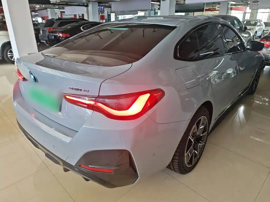 BMW i4 — миниатюра 7