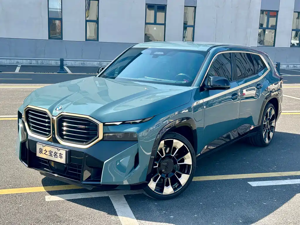 BMW XM