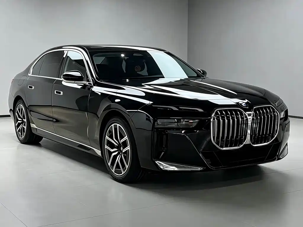 BMW 7 Series — миниатюра 2