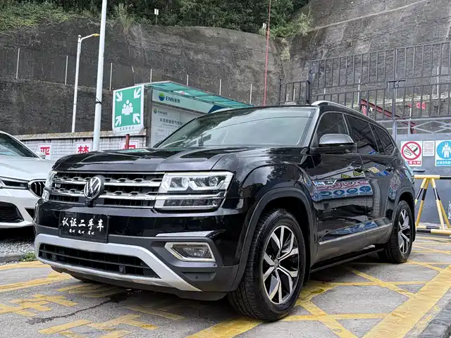 VOLKSWAGEN TOURANG 2018