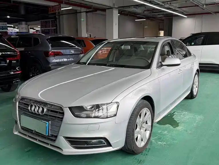 Audi A4L 2014