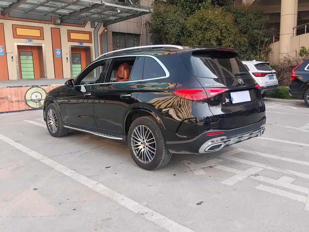 Mercedes-Benz GLC — миниатюра 19
