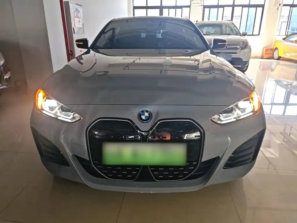 BMW i4 — миниатюра 3