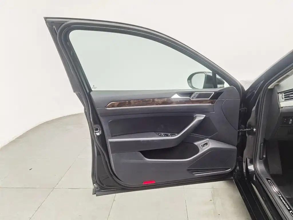 Volkswagen Magotan — миниатюра 8