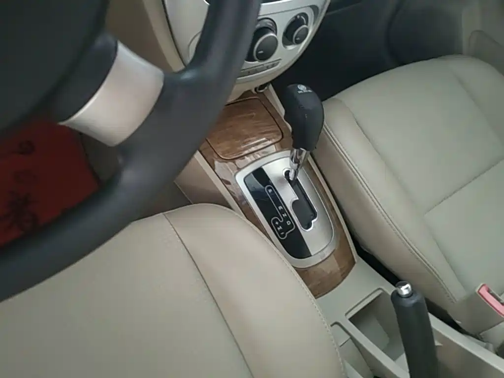 Buick Excelle — миниатюра 14