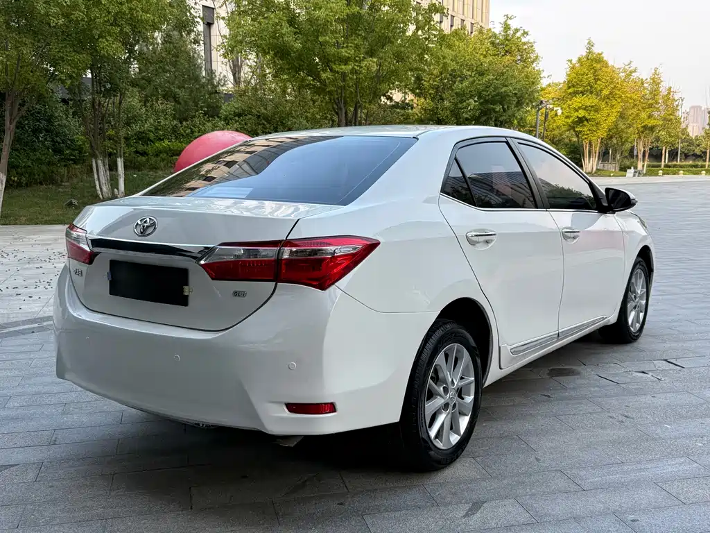 Toyota Corolla — миниатюра 4
