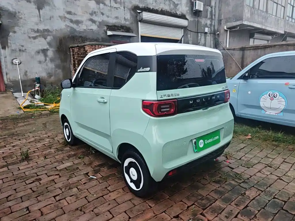 Wuling MINIEV — миниатюра 5