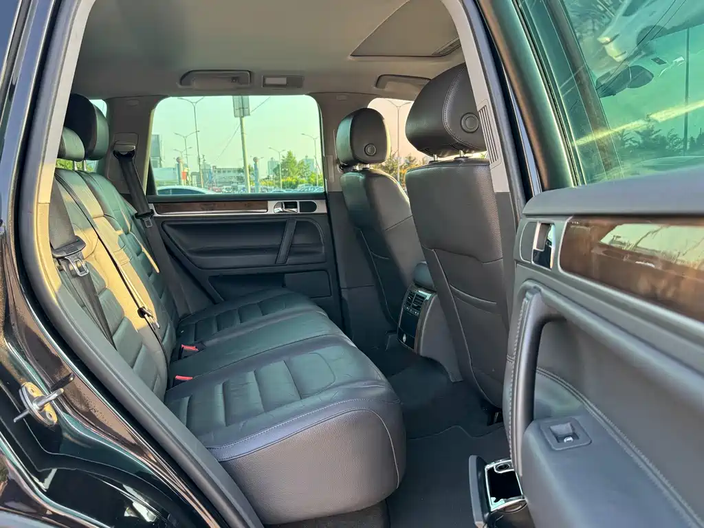 Volkswagen Touareg — миниатюра 11