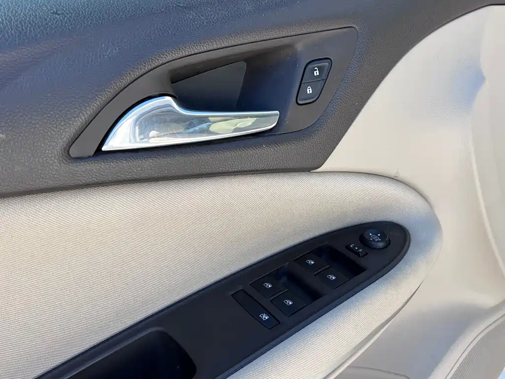 Buick Verano — миниатюра 7