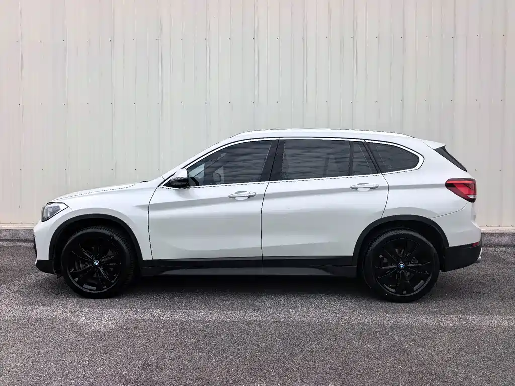 BMW X1 — миниатюра 5