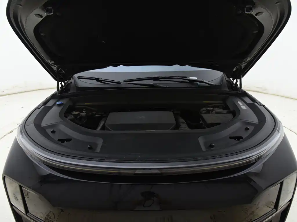 Li Auto Li L8 — миниатюра 15