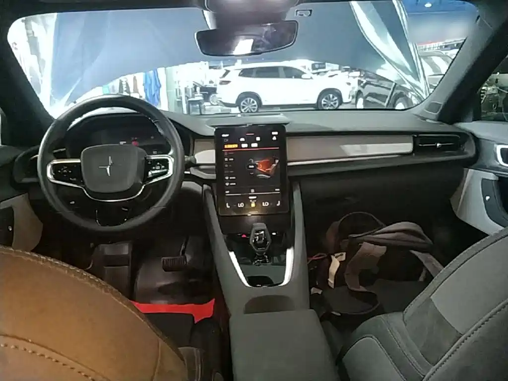 Polestar Polestar 2 — миниатюра 10