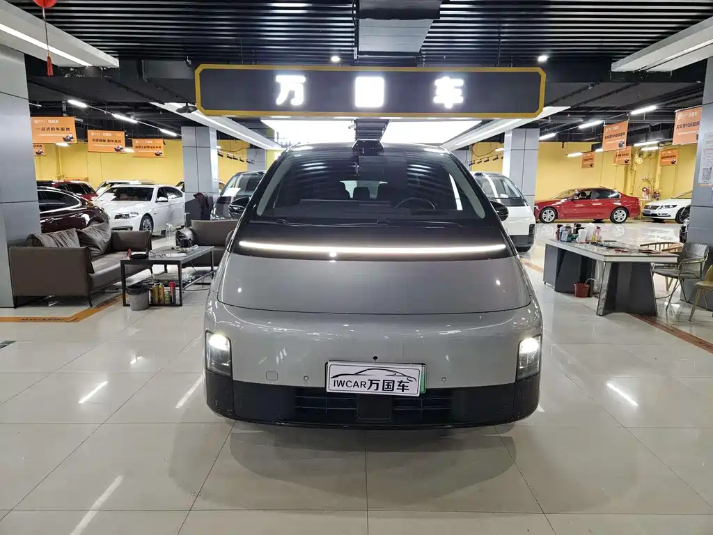 Li Auto Li MEGA 2024