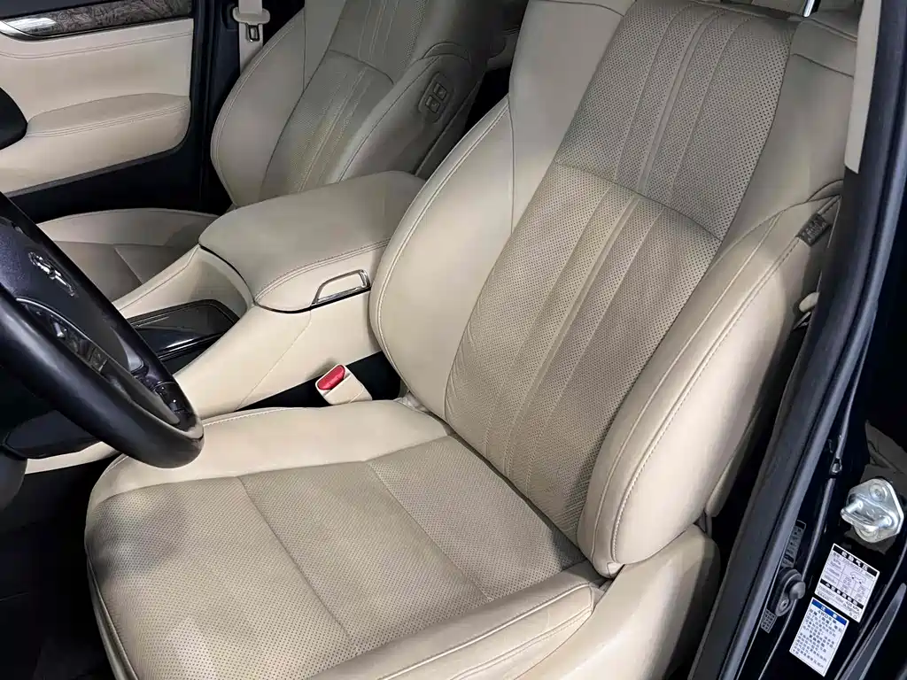 Toyota Alphard 2021 2.5L Luxury