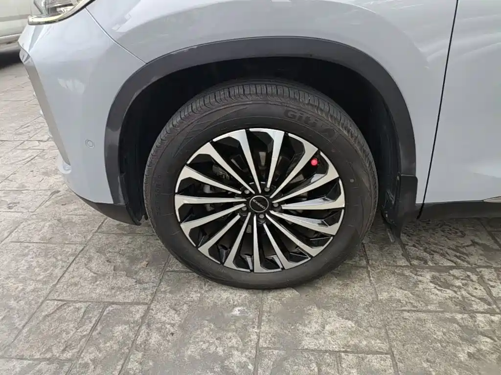 Exeed Lingyun — миниатюра 23