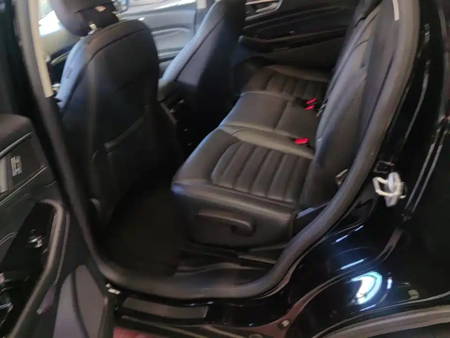 Ford Edge — миниатюра 11