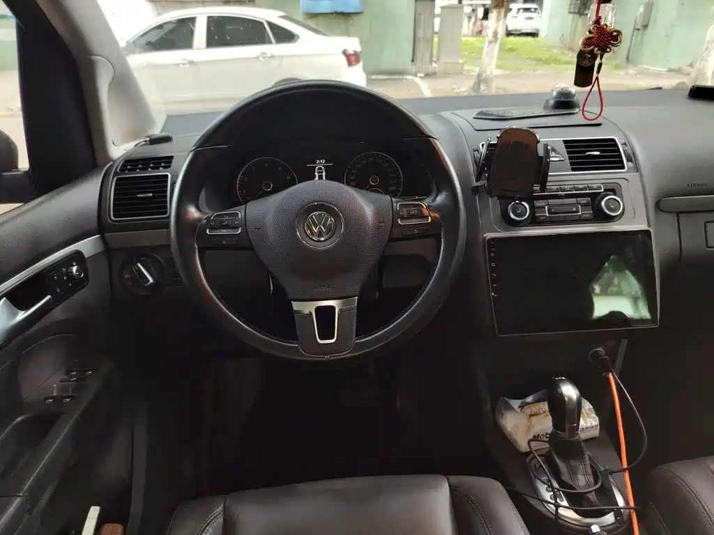 Volkswagen Touran — миниатюра 6