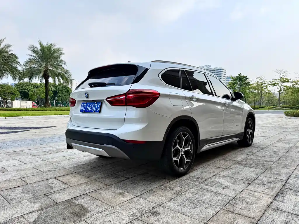 BMW X1 — миниатюра 4