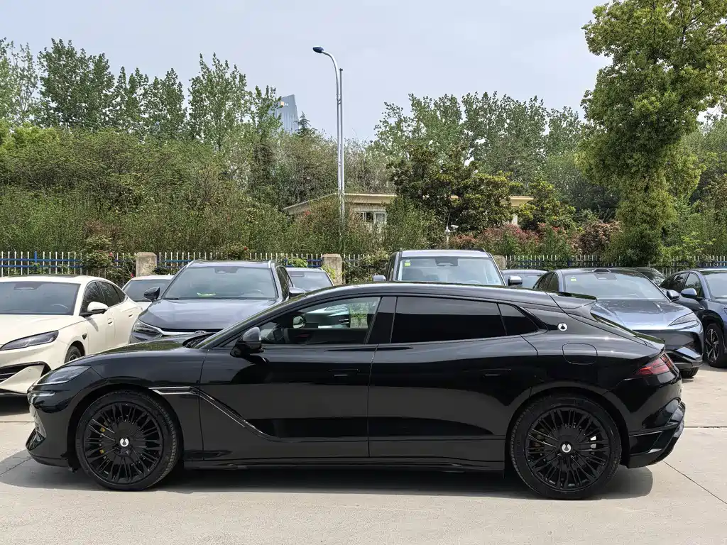 Denza Z9GT 2024 1100 Ultra