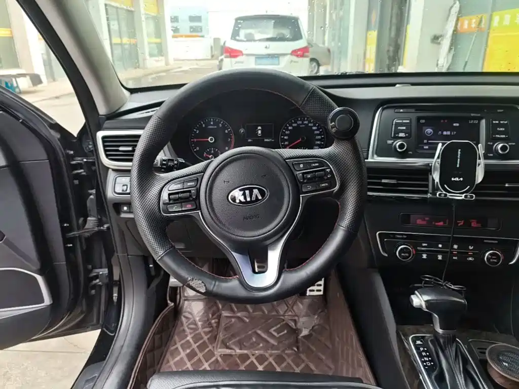 Kia K5 — миниатюра 11