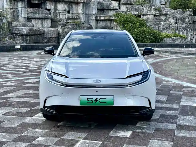 2026 Toyota bZ5