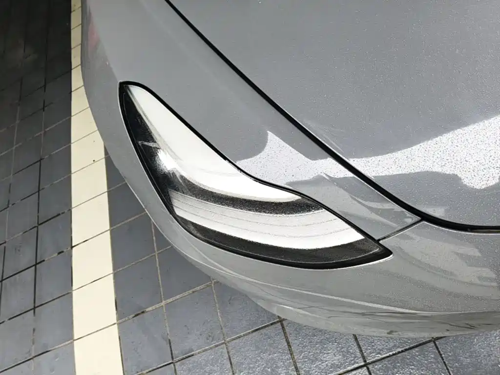 Tesla Model 3 — миниатюра 11