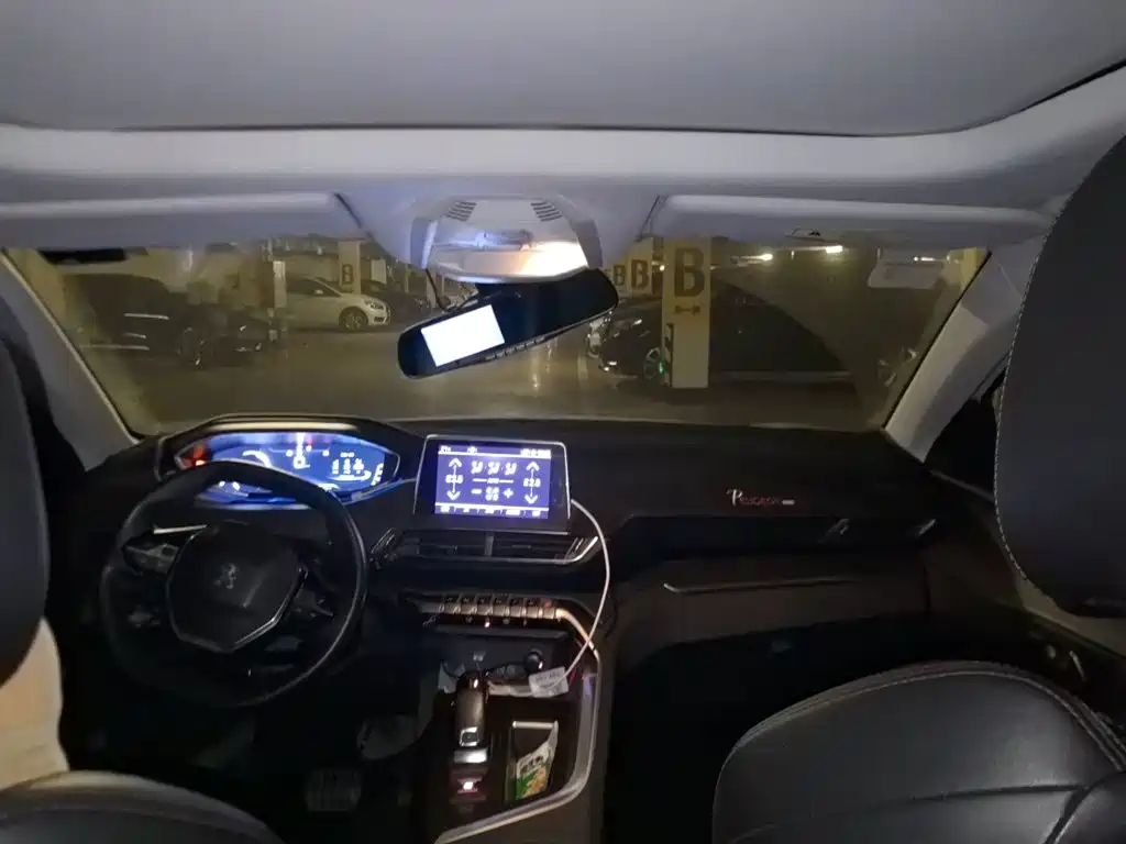 Peugeot 5008 — миниатюра 19