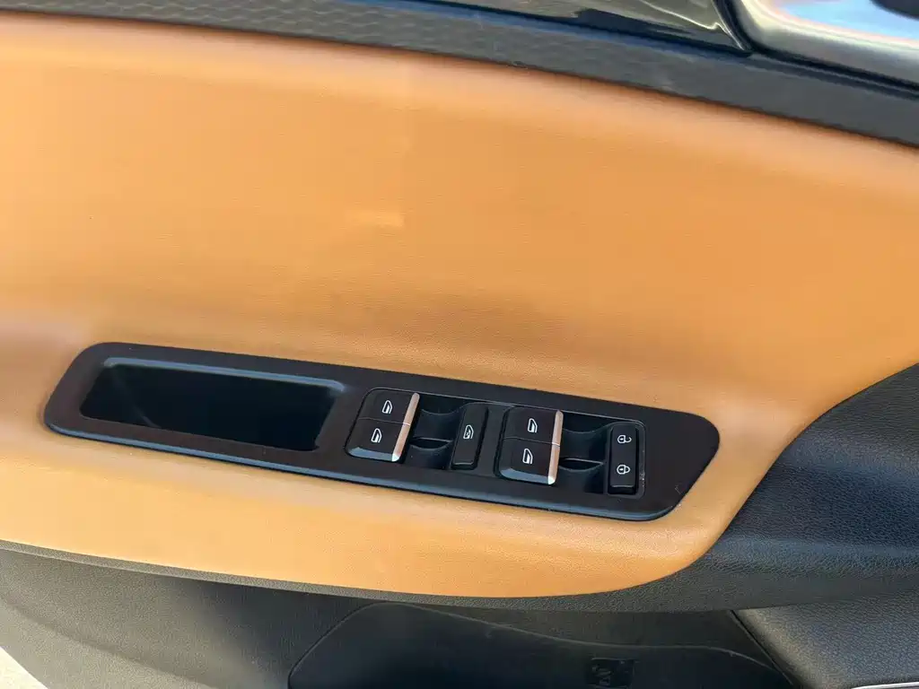 Geely Emgrand GL — миниатюра 14
