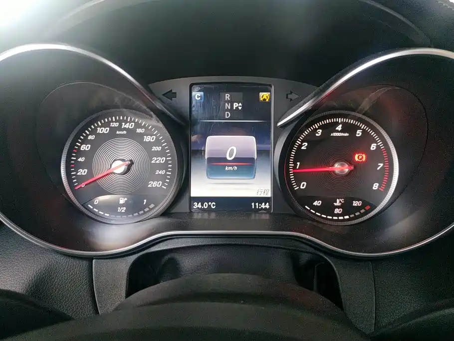 Mercedes-Benz C-Class — миниатюра 14