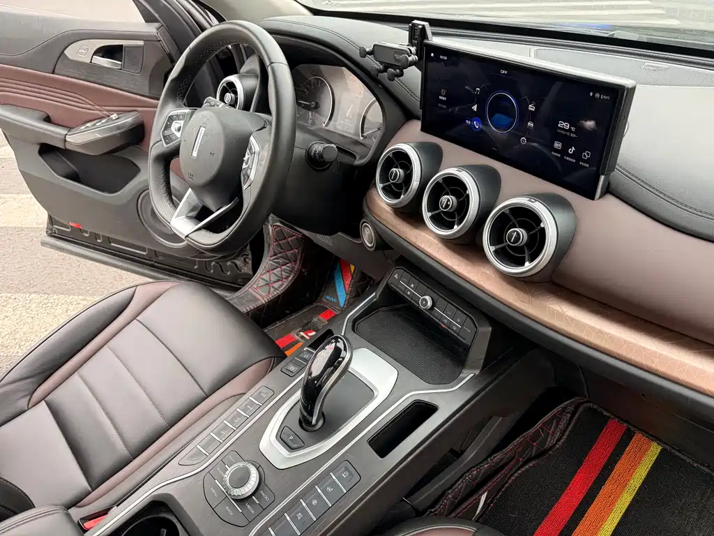 Wey Wey VV5 — миниатюра 10