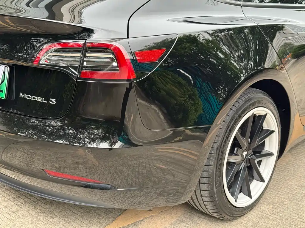Tesla Model 3 — фотографии объявления, Фото 12