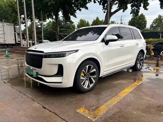 2021 Li Xiang ONE