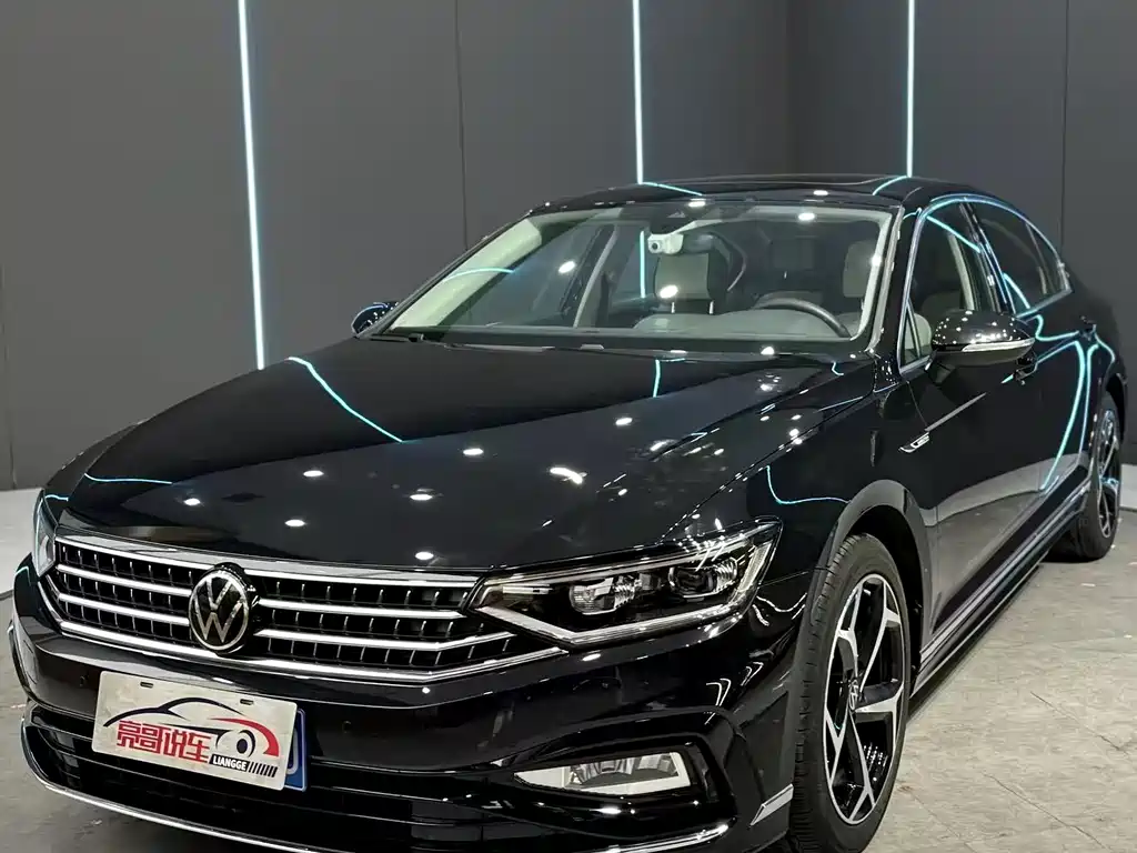 Volkswagen Magotan 2025