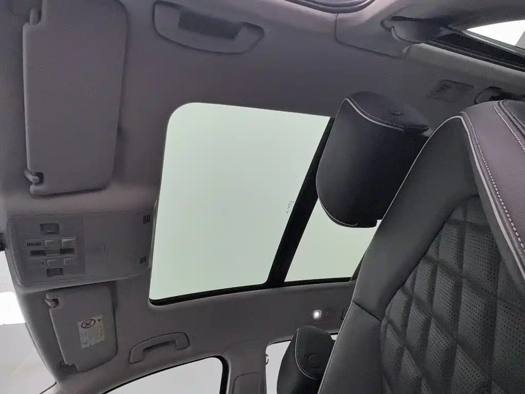 Volkswagen Magotan PHEV — миниатюра 14
