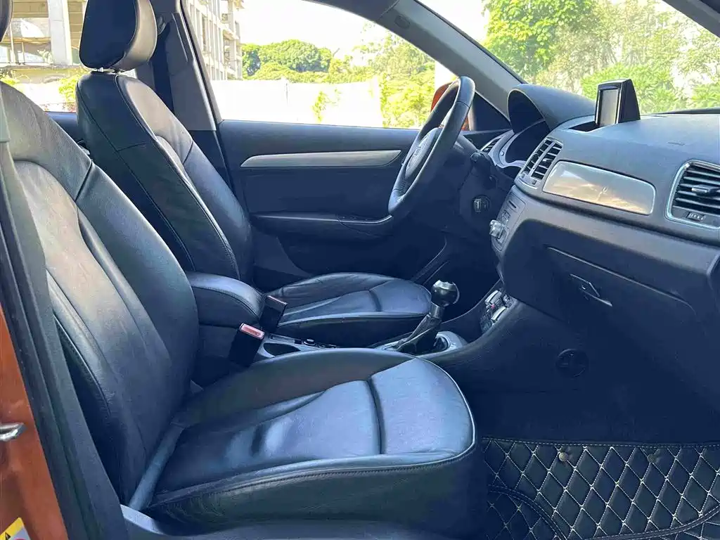 Audi Q3 2015 30 TFSI Comfort