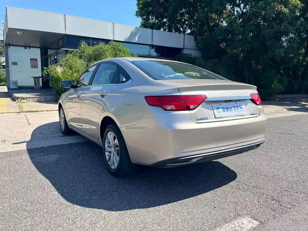 Geely Emgrand GL — миниатюра 3