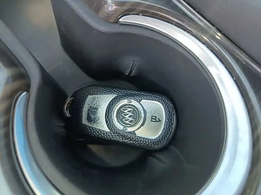 Buick Envision Plus — миниатюра 9