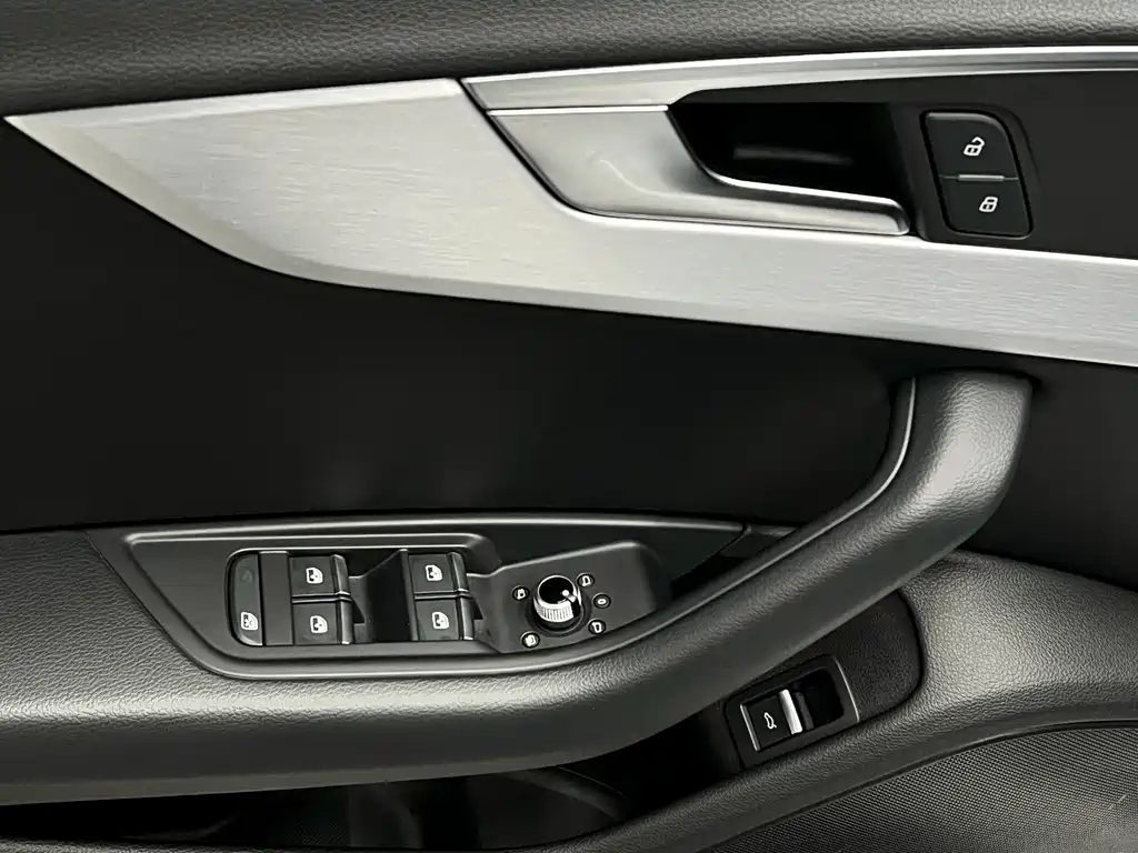 Audi A4L — миниатюра 26
