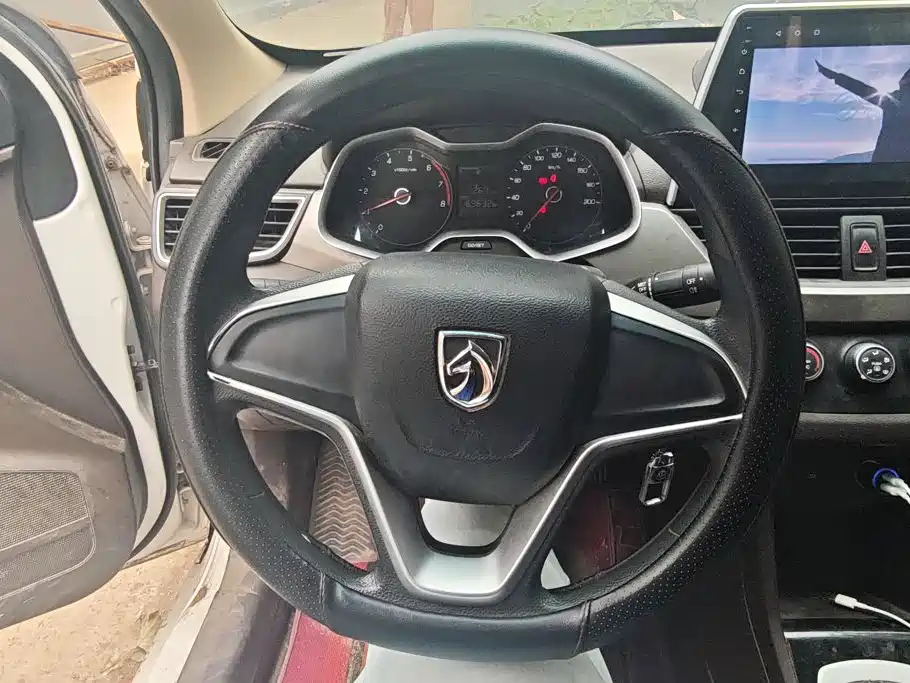 Baojun 310W — миниатюра 15