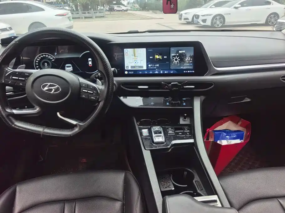 Hyundai Sonata — миниатюра 12