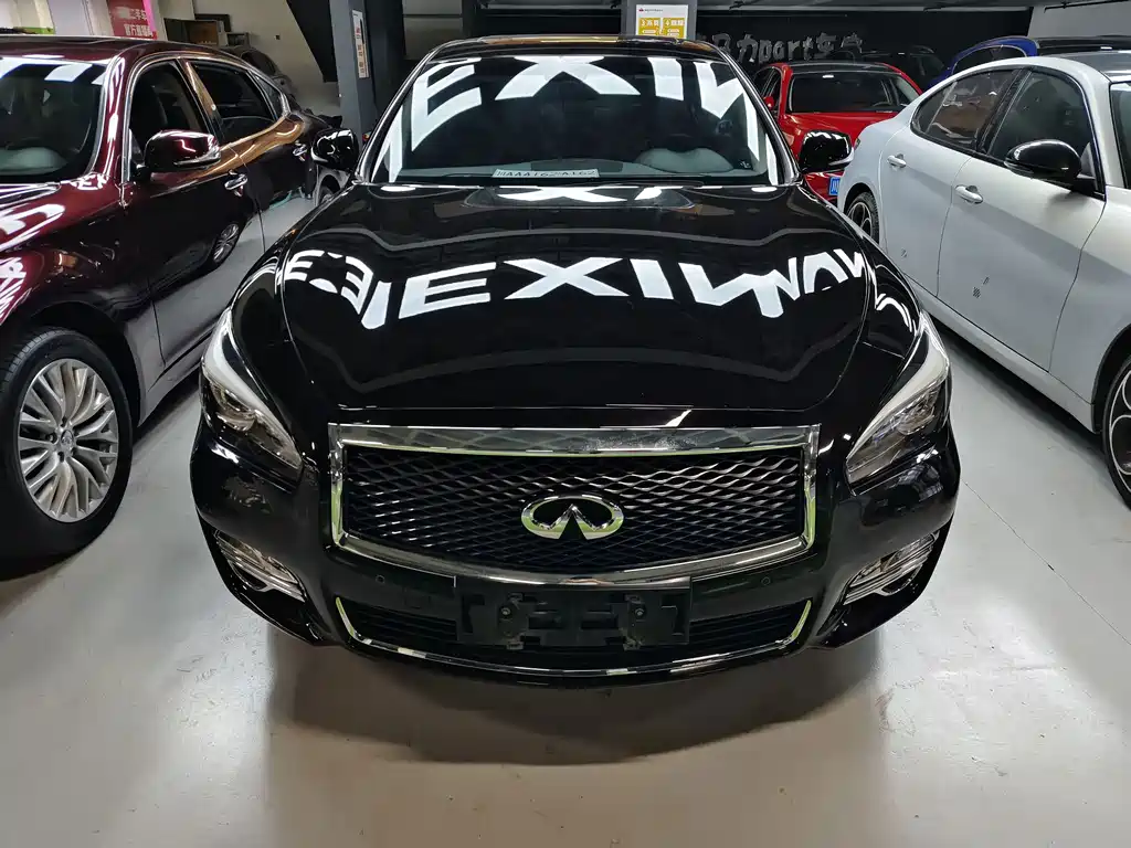Infiniti Q70 — миниатюра 2
