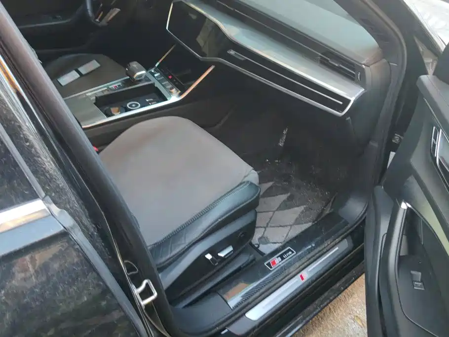 Audi A6L — миниатюра 8