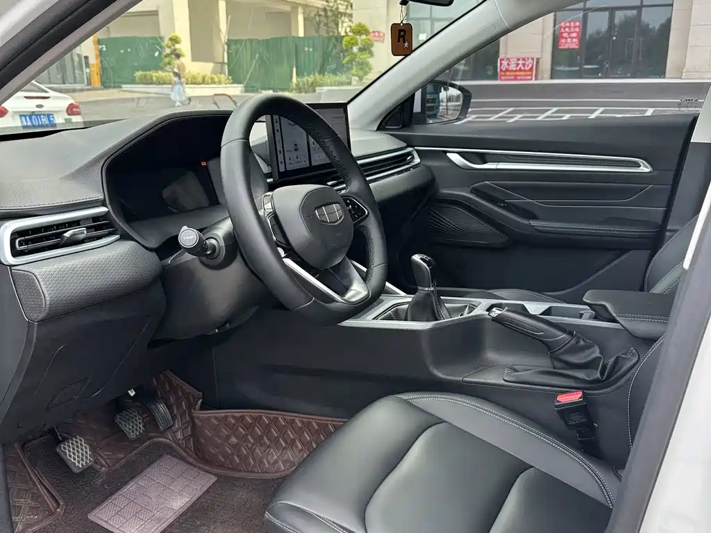Geely Emgrand — миниатюра 5