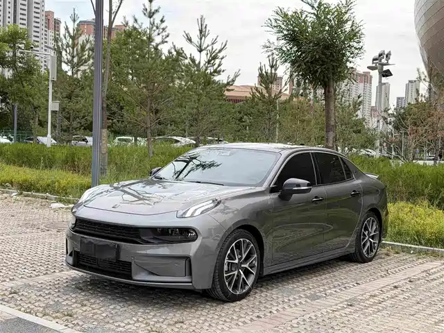 2022 Lynk & Co 03