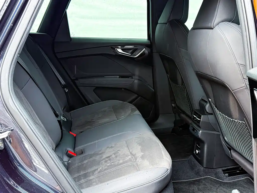 Audi Q4 e-tron 2023 40 e-tron
