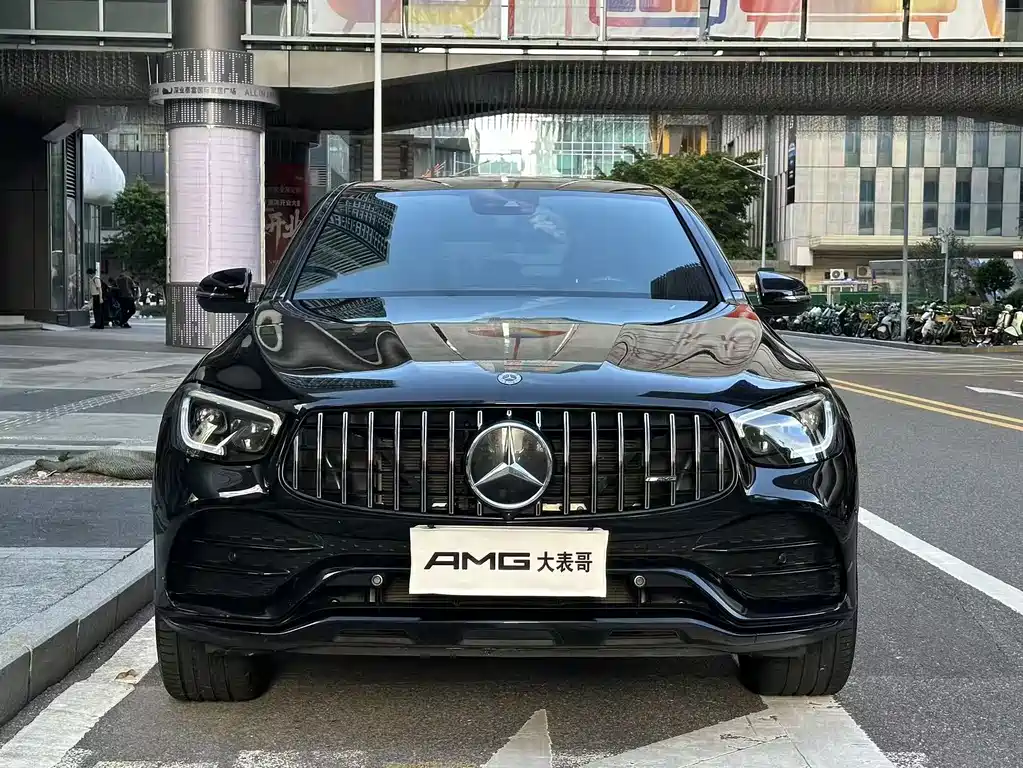 MERCEDES-BENZ GLC AMG