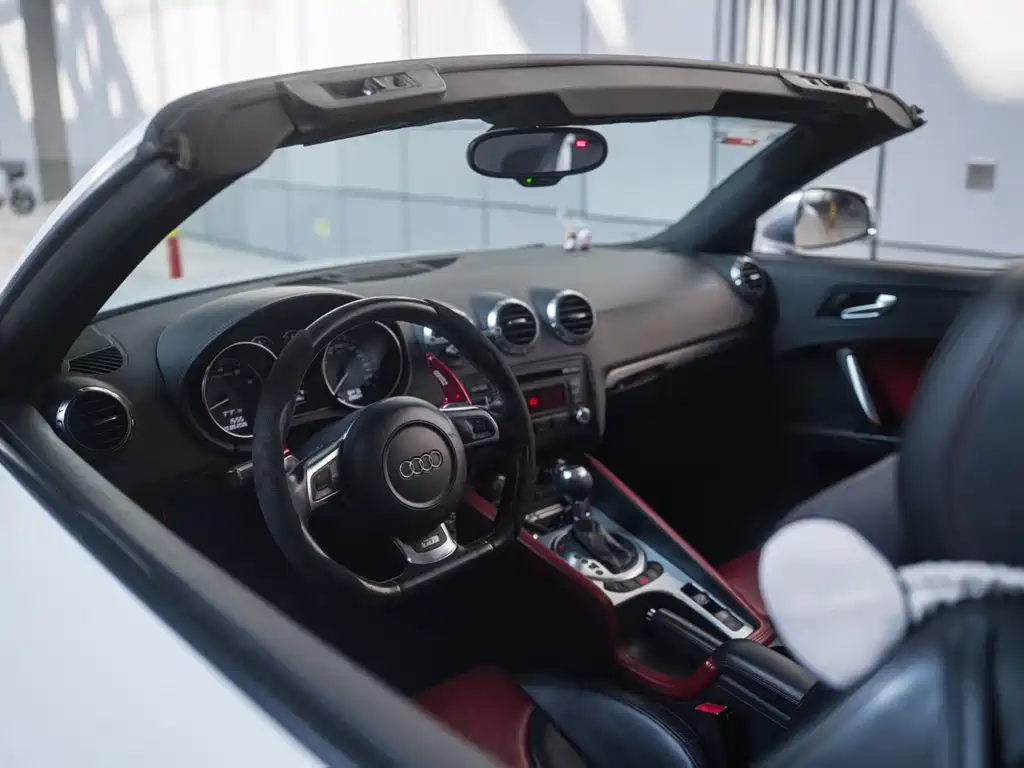 Audi TT — миниатюра 4