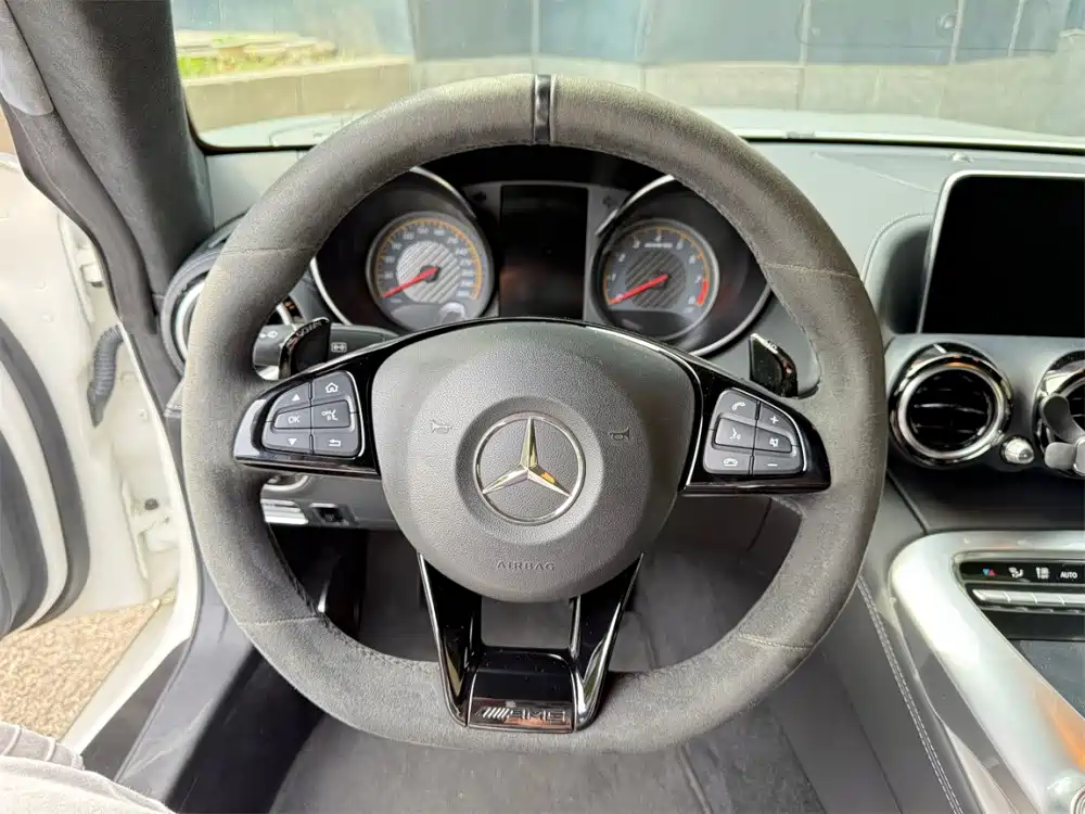 Mercedes-Benz AMG GT — миниатюра 10